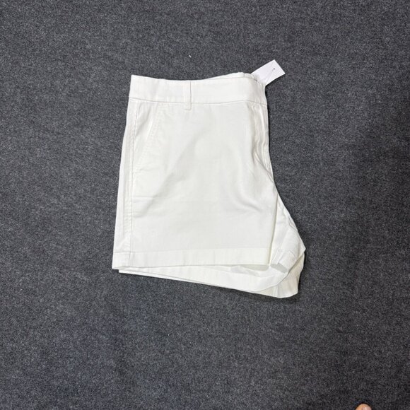 J Crew Women's Shorts 3.5 Inches Inseam classic Chino Size16 In Color White - Picture 6 of 7